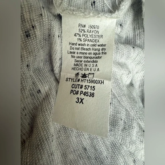 NWOT Hummingbird Plus Gray V-Neck Top with Long Sheer Embroidered Sleeves - Picture 3 of 10